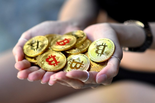 Bitcoin Whales Short BTC Despite Rally: Price Dip Ahead?