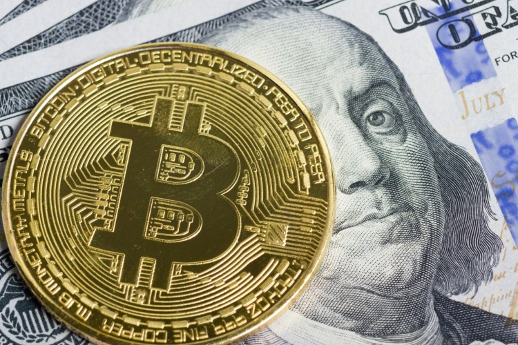 Bitcoin ETF Boom: $1B Inflow Despite Price Dip