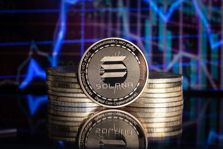 Solana's Silent Sellers: Is a Price Crash Coming?